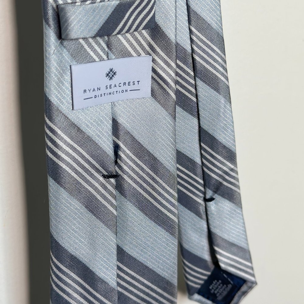 3 for $10 - Ryan Seacrest Distinction Tie